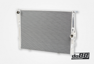 BMW M3 E90 E92 Radiator/Vannkjøler Aluminium