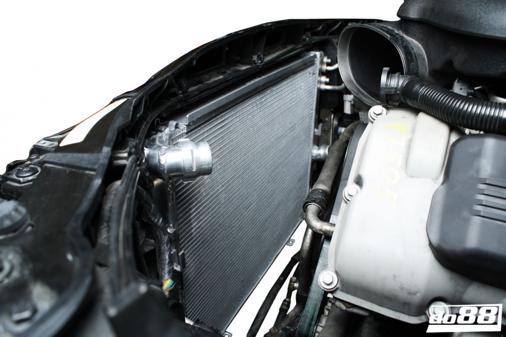 BMW M3 E90 E92 Radiator/Vannkjøler Aluminium BMW M3 E90 E92 Radiator/Vannkjøler Aluminium