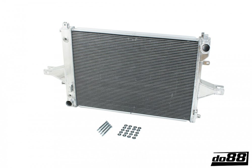 Volvo S60 R V70 R S80 99-08 Radiator/Vannkjøler i gruppen Modell tilpasset / Volvo / Diesel motorer / S60 S80 V60 V70 XC60 XC70 XC90, P2 (2005-2009) hos do88 AB (WC-210-Man)