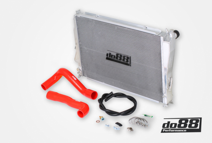 BMW M3 E46 Radiator/Vannkjøler Aluminium i gruppen Modell tilpasset / BMW / E46, S54 M52 M54 (M3 & 3-Serie) hos do88 AB (WC-310-Br)