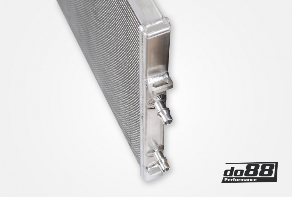 BMW F8X M2C M3 M4 Front Intercooler Vannkjøler BMW F8X M2C M3 M4 Front Intercooler Vannkjøler