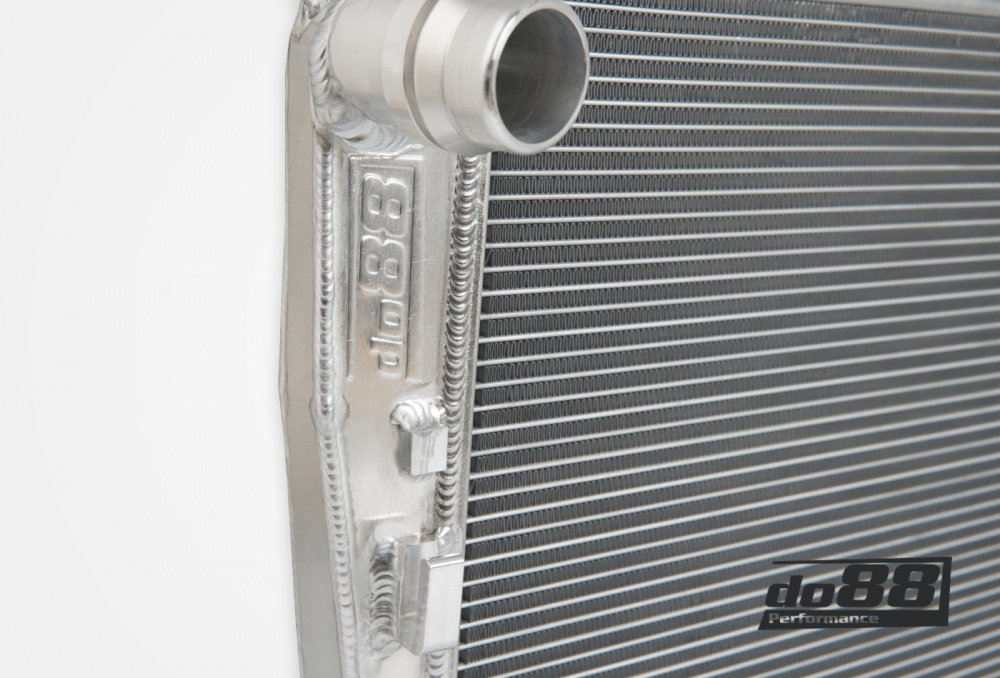 BMW 135i 335i 35i N54 N55 Manuell 2007-2013 (E9X E82 E89) Radiator/Vannkjøler BMW 135i 335i 35i N54 N55 Manuell 2007-2013 (E9X E82 E89) Radiator/Vannkjøler