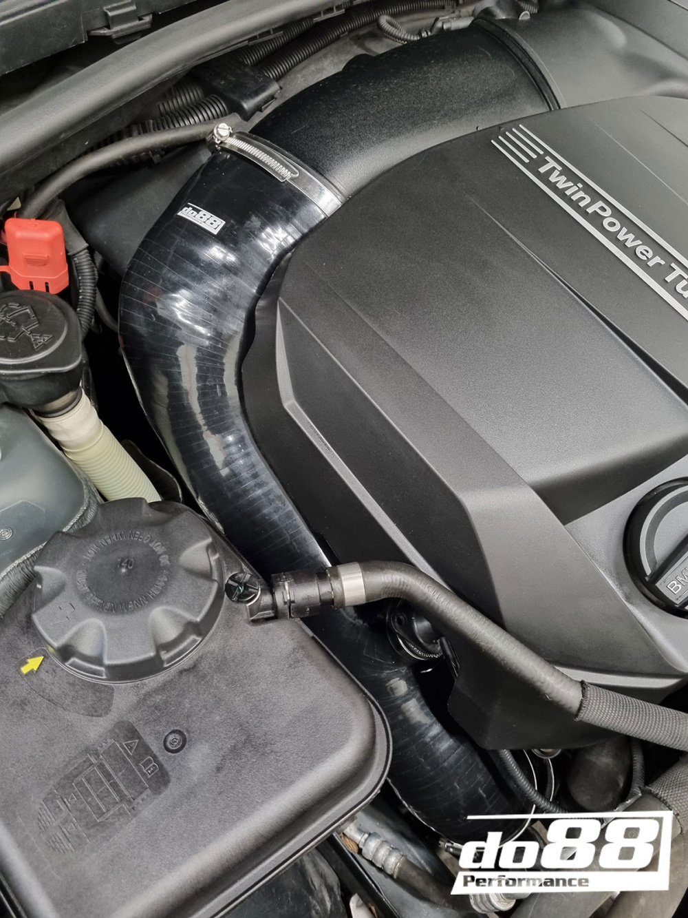 BMW 135i 335i 35i N55 2010-2013 (E9X E8X) Slange inn til turbo BMW 135i 335i 35i N55 2010-2013 (E9X E8X) Slange inn til turbo